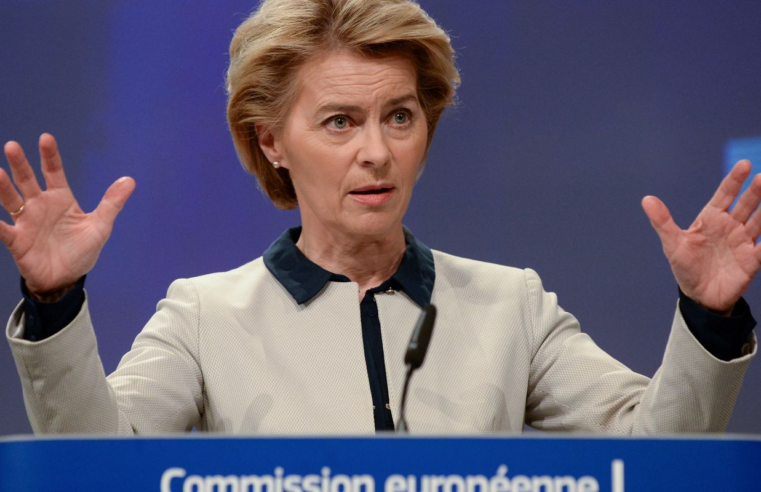 União Europeia suspende contramedidas contra tarifas dos EUA