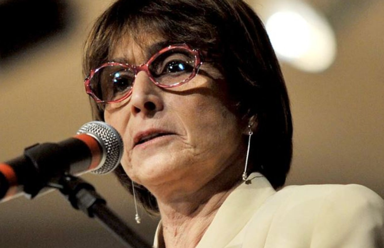 Helena Nader é reeleita presidente da Academia Brasileira de Ciências 