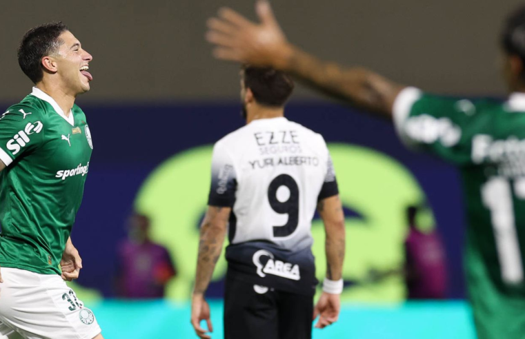 Em noite de uruguaios, Palmeiras vence clássico com Corinthians