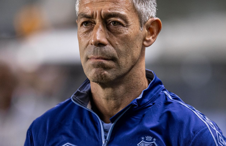 Santos demite técnico Pedro Caixinha após início difícil no Brasileiro