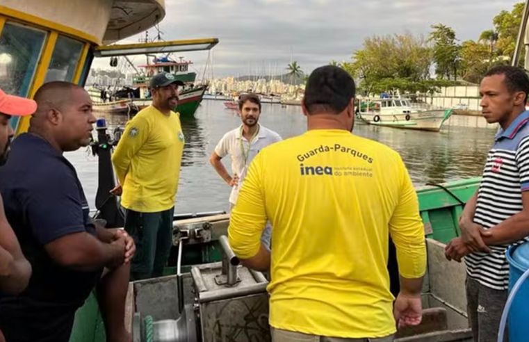 Embarcação é apreendida por pesca predatória em reserva de Niterói