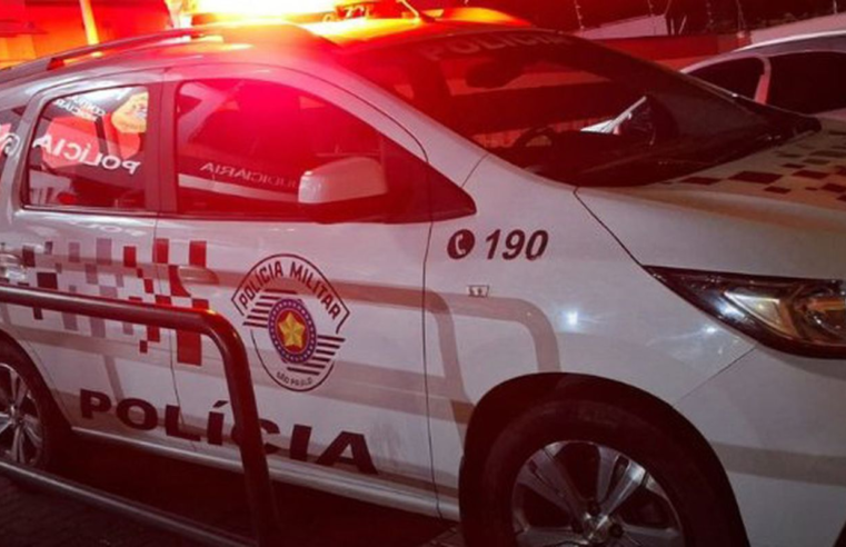 Moradores de favela paulistana fazem barricada contra ação policial