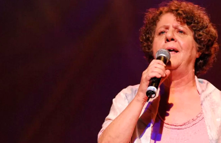 Morre a cantora e compositora Cristina Buarque