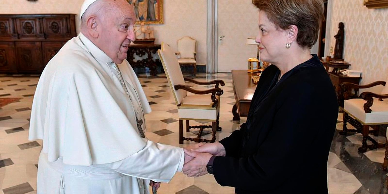 Dilma Rousseff destaca pontificado humanista e corajoso de Francisco