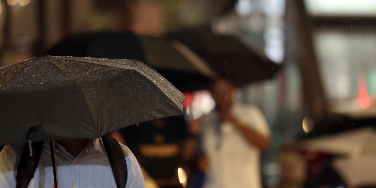 Água da chuva pode estar contaminada por agrotóxico, diz estudo