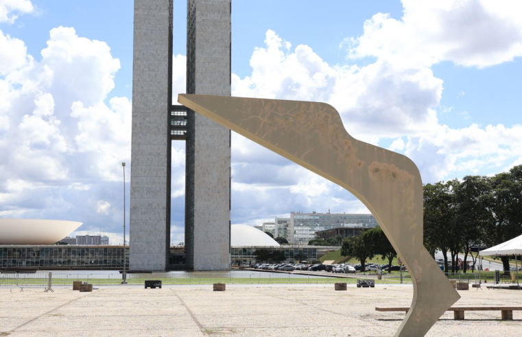 Praça dos 3 Poderes será reformada até o ano que vem