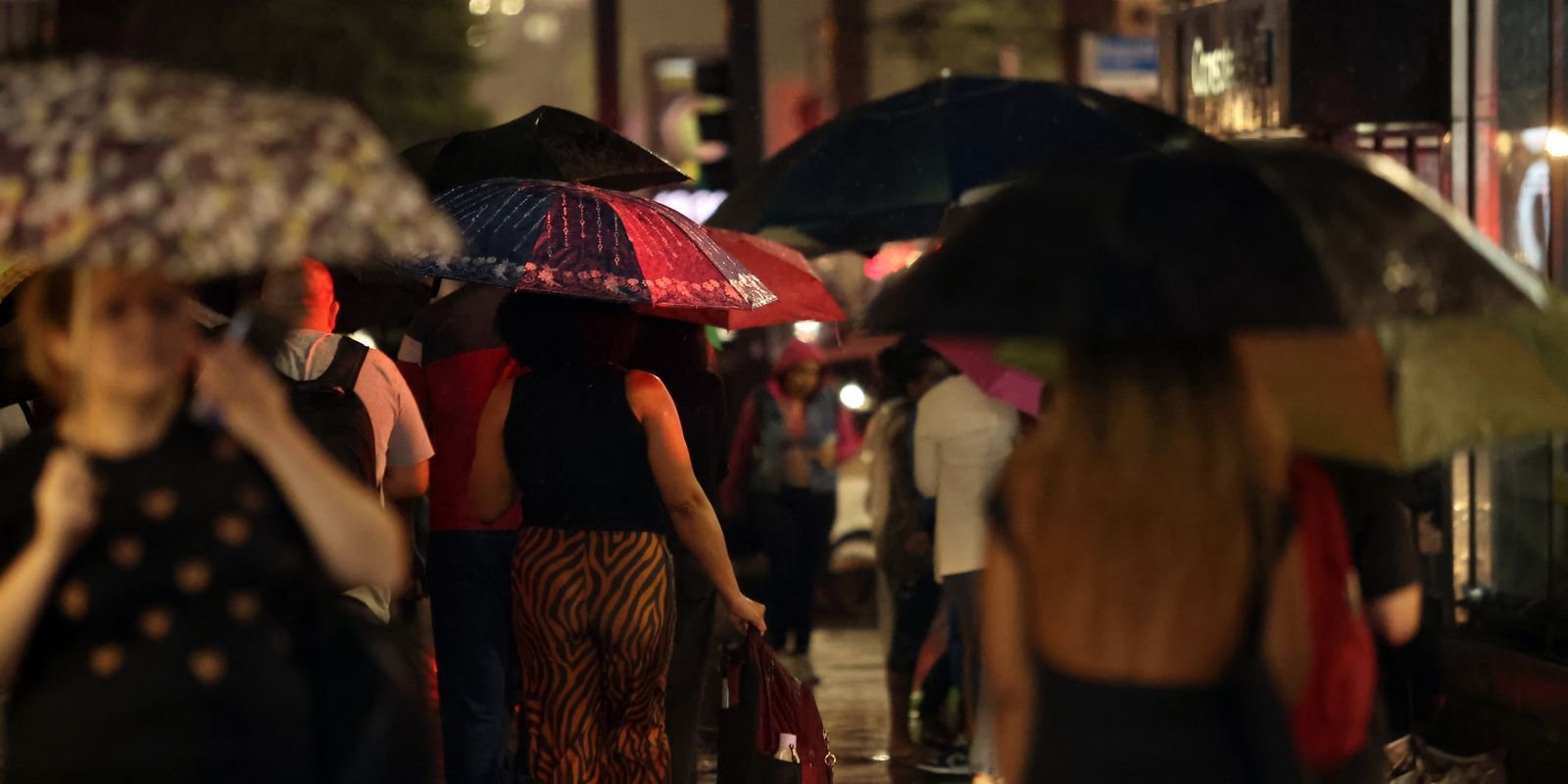 Defesa de Civil alerta para fortes chuvas em São Paulo