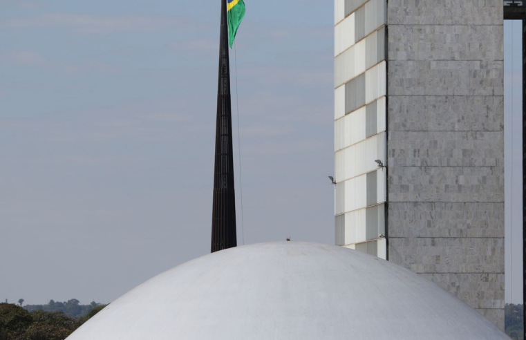 Senado cria grupo para discutir mineração em terras indígenas