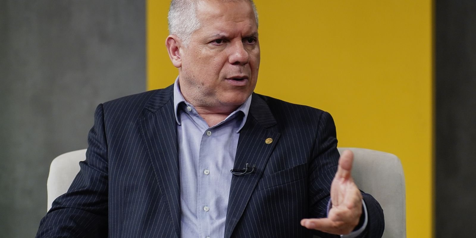 Presidente do INSS é exonerado após suspeita de fraudes