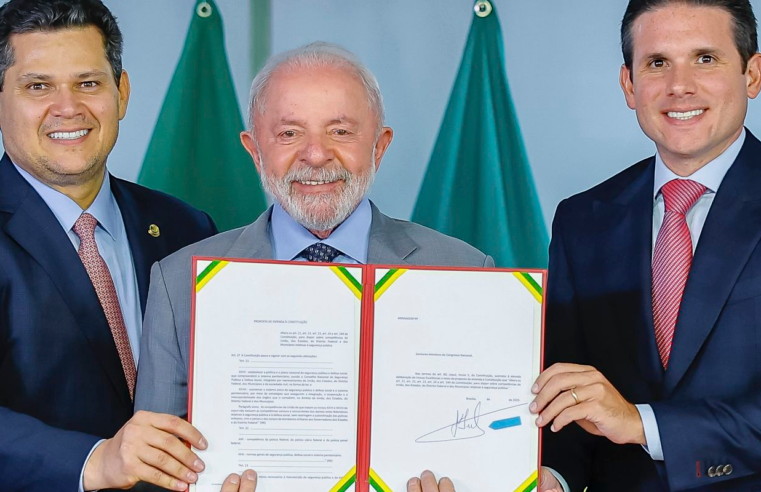 Lula entrega PEC da Segurança Pública para tramitação no Congresso