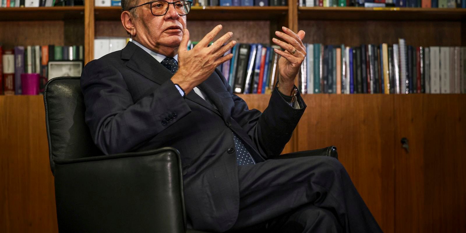 Gilmar Mendes suspende julgamento de Collor e leva caso a plenário