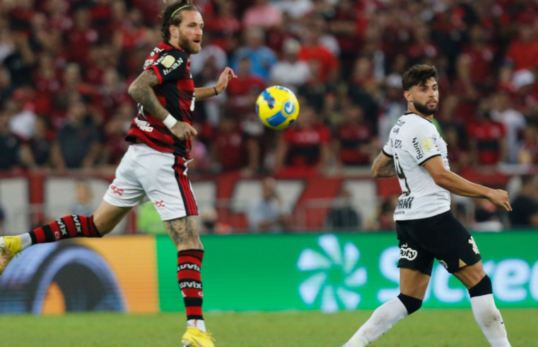 Mirando a liderança do Brasileiro, Flamengo enfrenta Corinthians