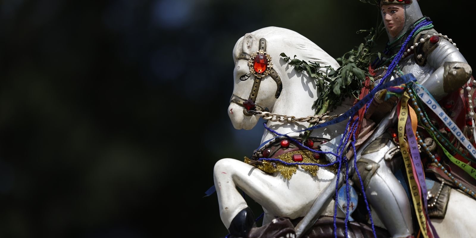 Caminhos da Reportagem mostra sincretismo da Festa de São Jorge