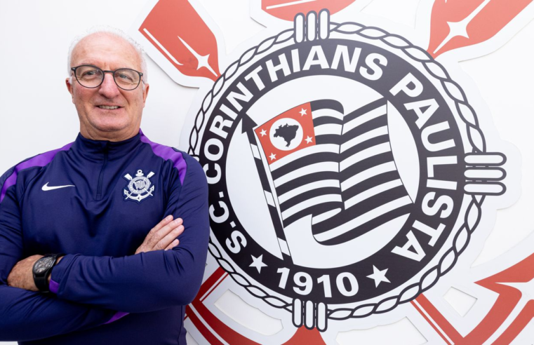 Dorival Júnior assume oficialmente comando técnico do Corinthians