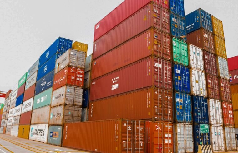 Balança comercial tem superávit de US$ 8,15 bi em abril