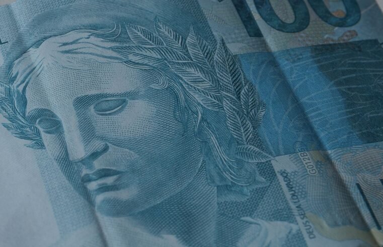Governo congela R$ 31,3 bi do Orçamento de 2025