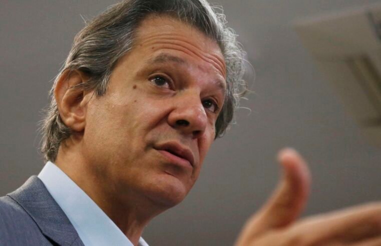 Haddad apresenta a Lula novas medidas fiscais para cumprir meta
