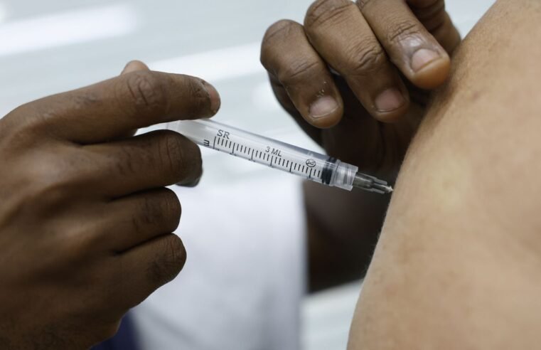 Saúde realiza Dia D de vacinação contra a gripe neste sábado