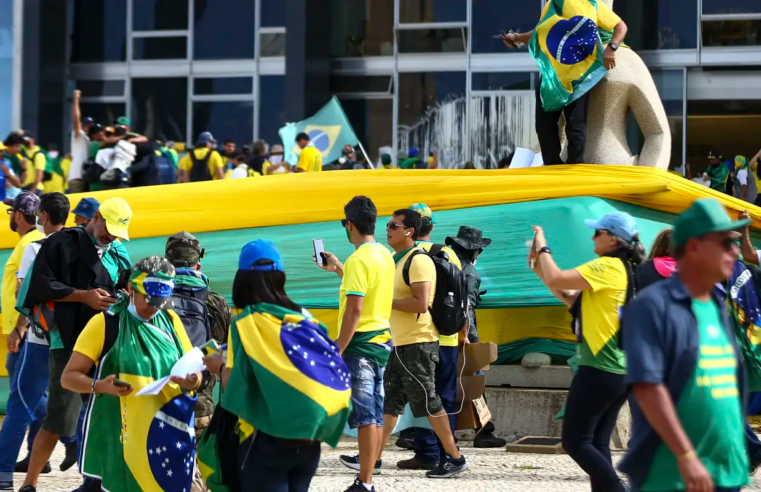 Após pausa, STF retoma julgamento do núcleo 4 da trama golpista