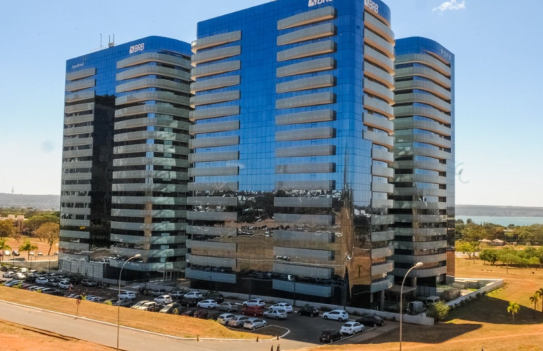 Justiça barra assinatura da compra do Banco Master pelo BRB