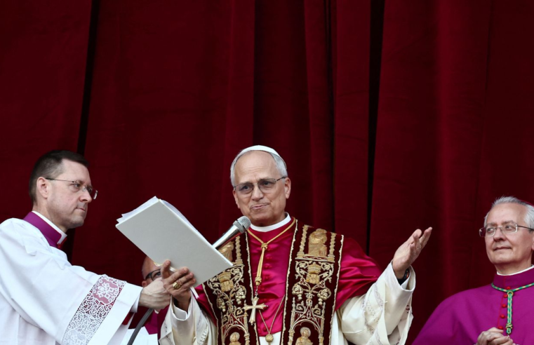 Papa Leão XIV pede que Igreja ilumine "noites escuras do mundo”
