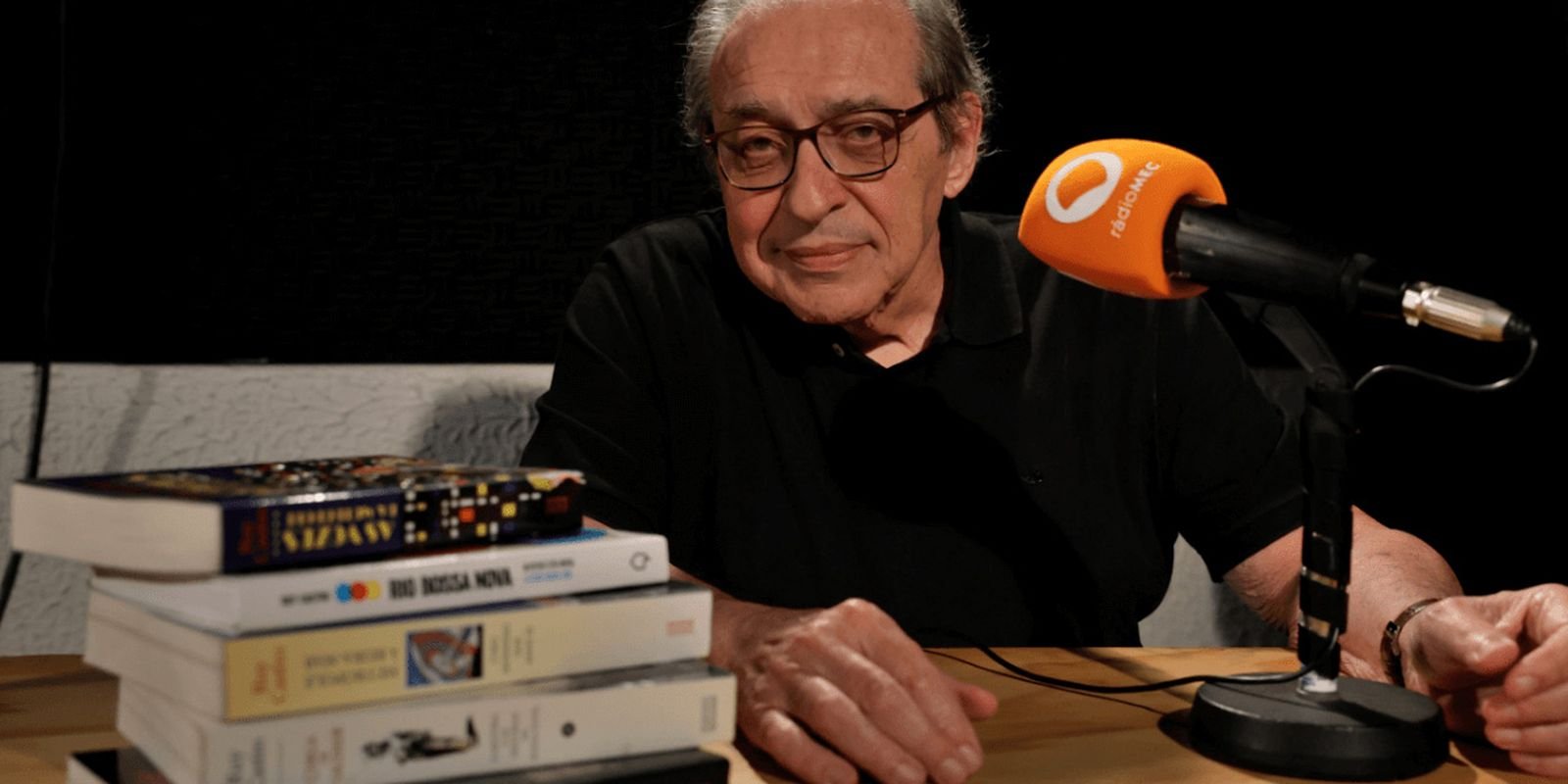 Bienal 2025 terá parque literário e homenageará o escritor Ruy Castro
