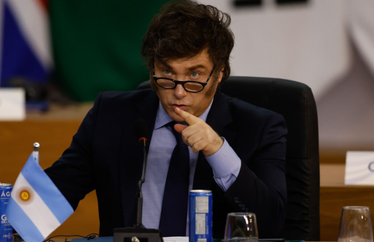 Milei restringe imigração e permanência de estrangeiros na Argentina