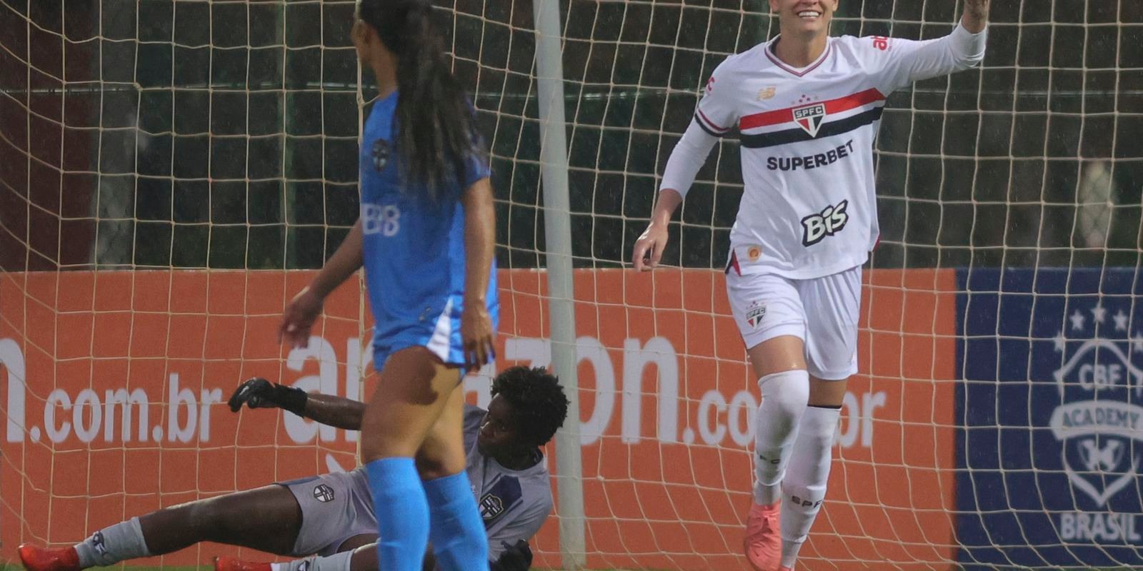 São Paulo goleia para assumir 3ª colocação do Brasileiro Feminino