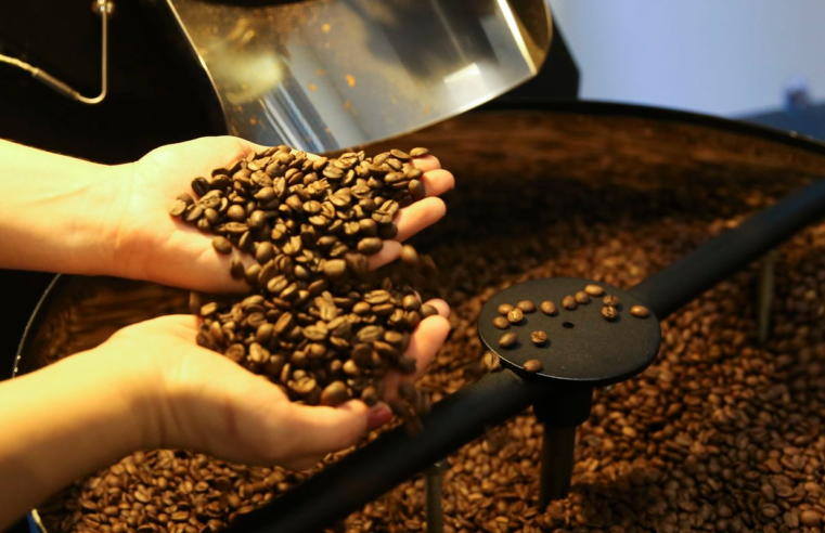 Consumo de café cai 16%, diz associação da indústria