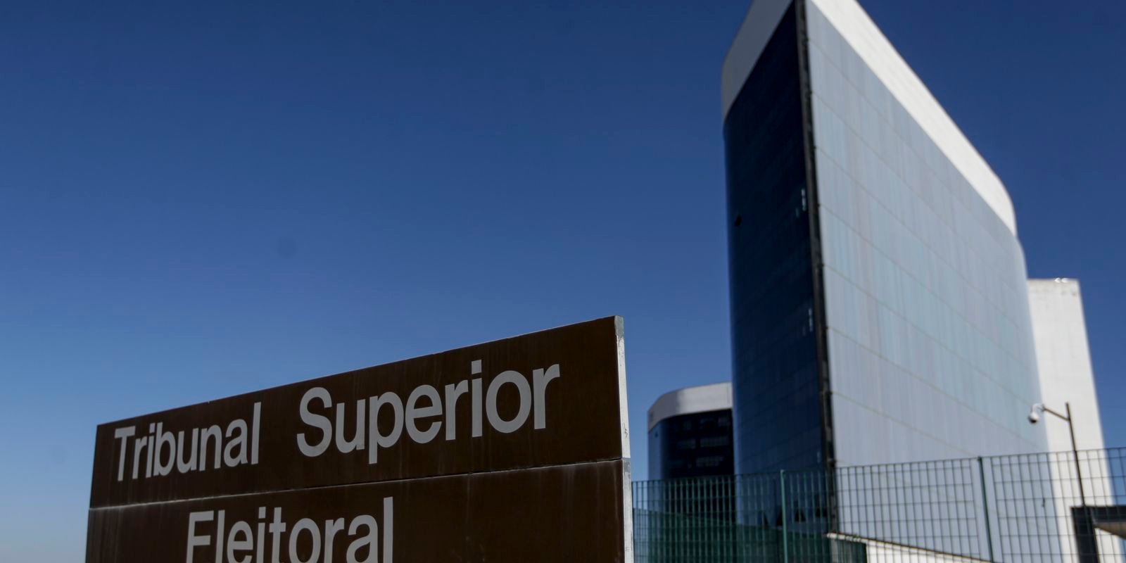 STF envia a Lula lista de indicações ao TSE formada só por mulheres 