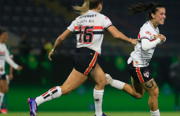 São Paulo vence Palmeiras e sobe para 4º lugar no Brasileirão Feminino