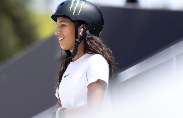 Rayssa Leal estreia na temporada da SLS com vitória na etapa de Miami