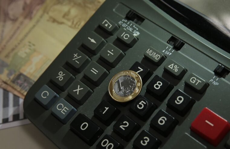 Atividade econômica brasileira cresce 0,2% em abril