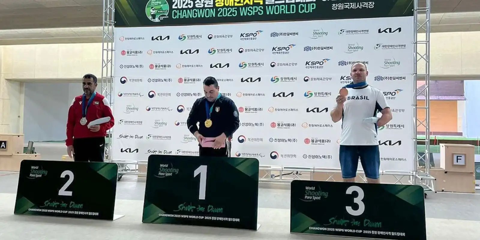 Alexandro Basso fatura medalha inédita para o Brasil no tiro esportivo