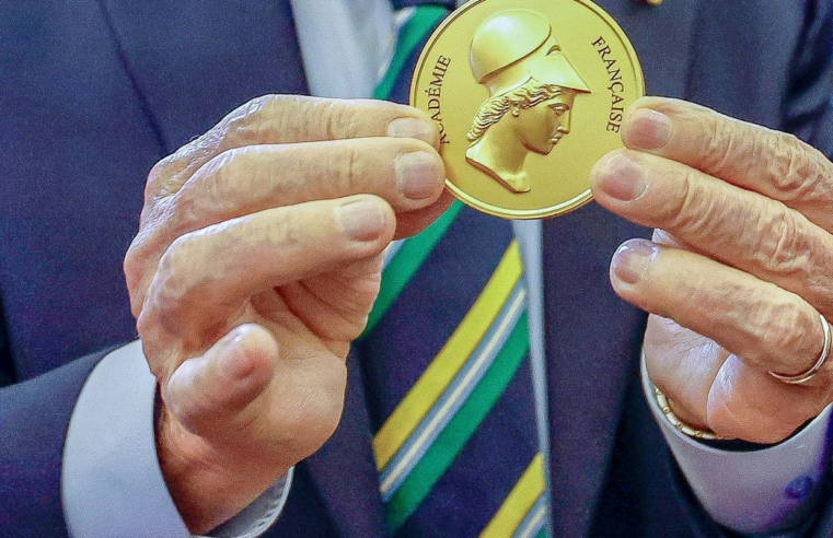 Lula é o 20º chefe de Estado homenageado pela Academia Francesa