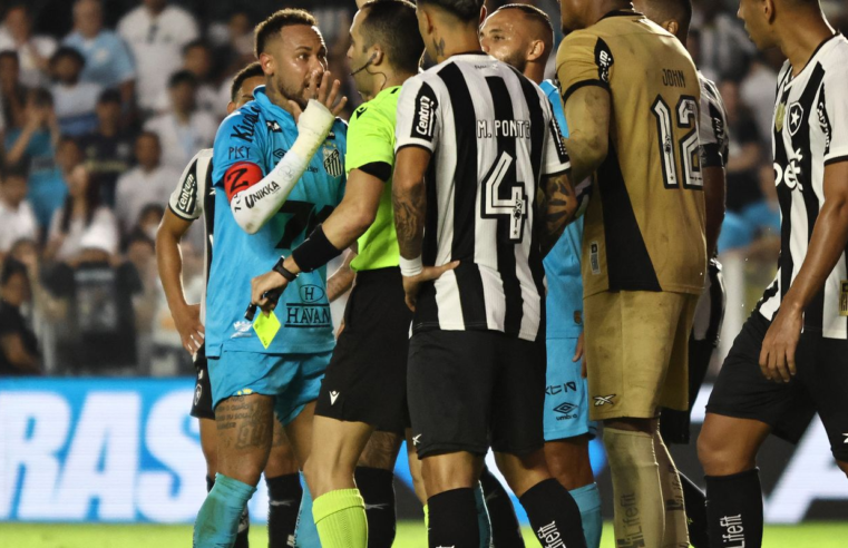 Neymar é expulso e Santos perde do Botafogo na Vila pelo Brasileirão