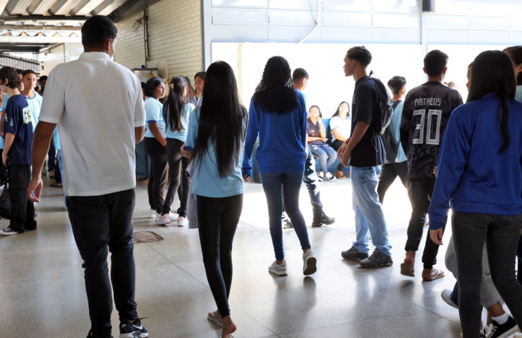 Nascidos em novembro e dezembro recebem hoje parcela do Pé-de-Meia