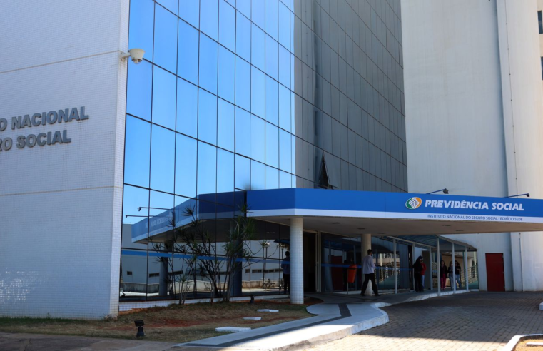 INSS: Justiça bloqueia R$ 2,8 bi de envolvidos em descontos ilegais