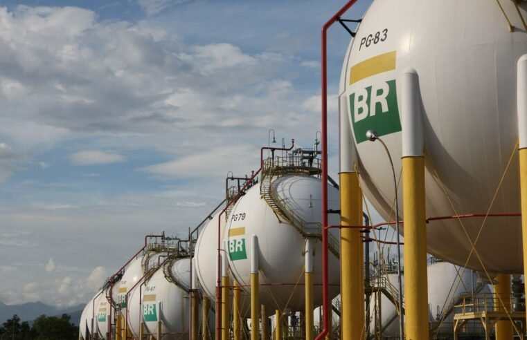 Gás para as distribuidoras terá queda de 14%, anuncia Petrobras