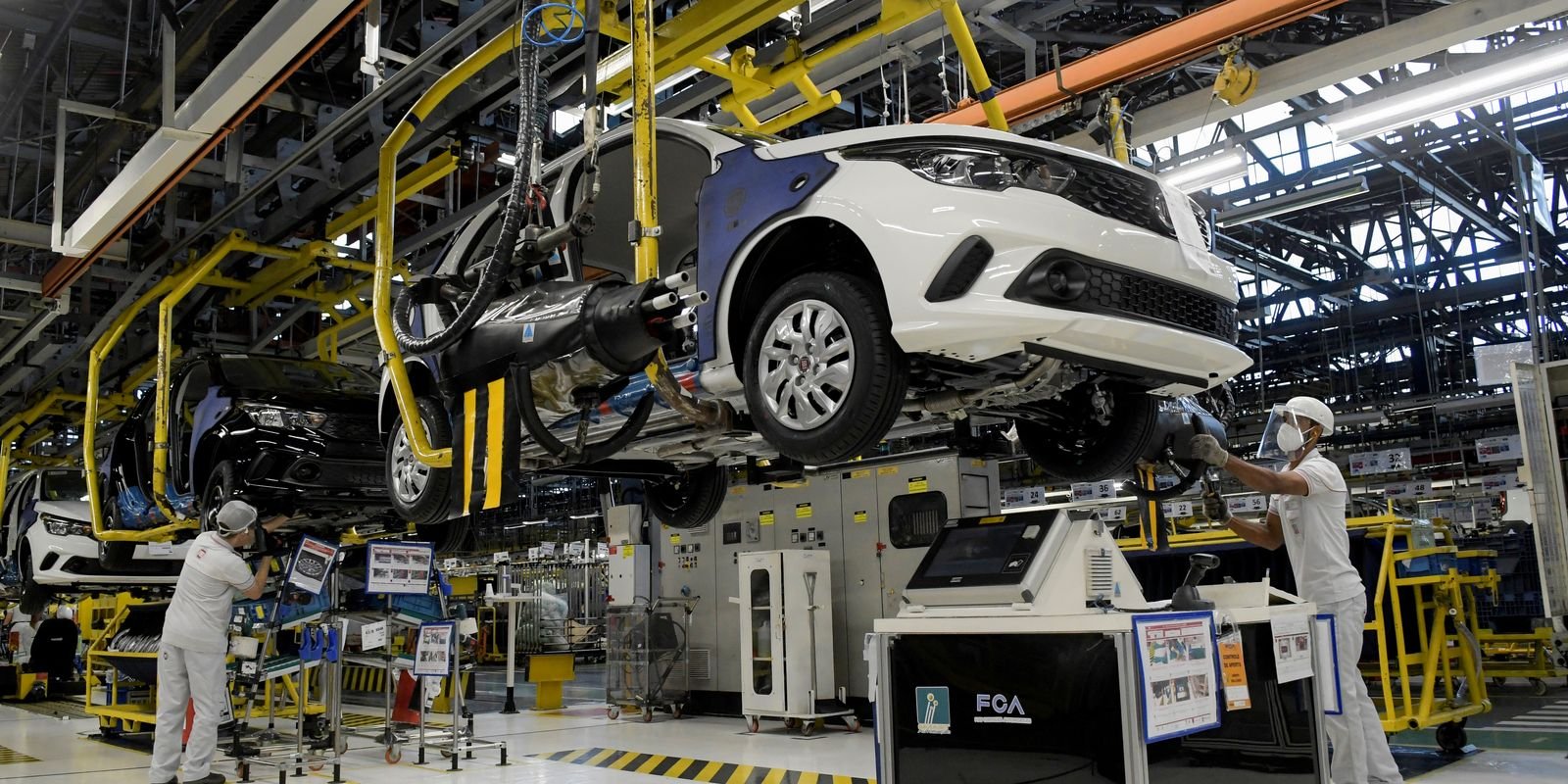 Indústria cai 0,5% em maio e recua pelo segundo mês seguido