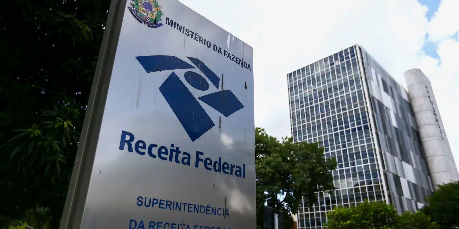 Receita não fará cobrança retroativa do IOF de instituição financeira