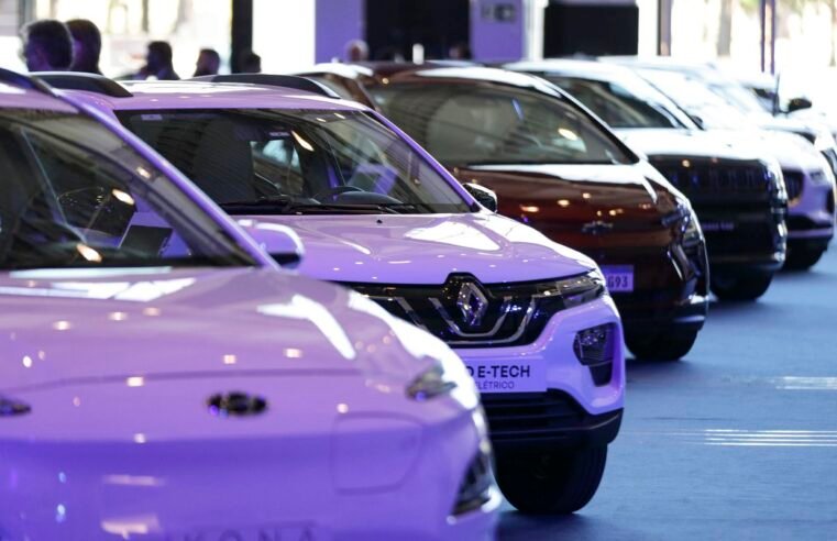 Vendas de veículos novos recua em junho, mas cresce 4,8% semestre