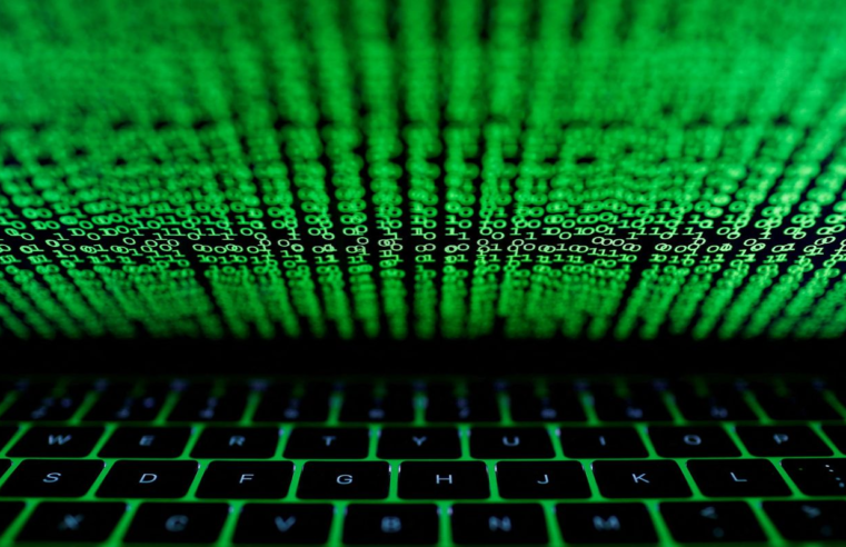 Funcionário que deu acesso a hackers executarem fraude é preso