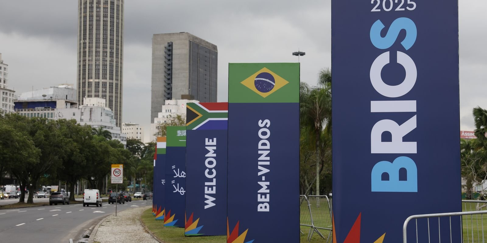 Brics no Brasil busca consolidar bloco em expansão pós-guerra no Irã