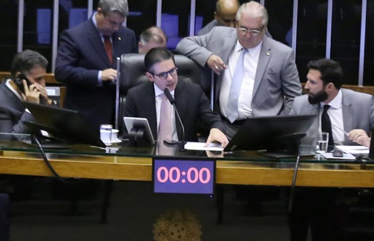 Câmara aprova urgência para proposta que reduz benefícios fiscais