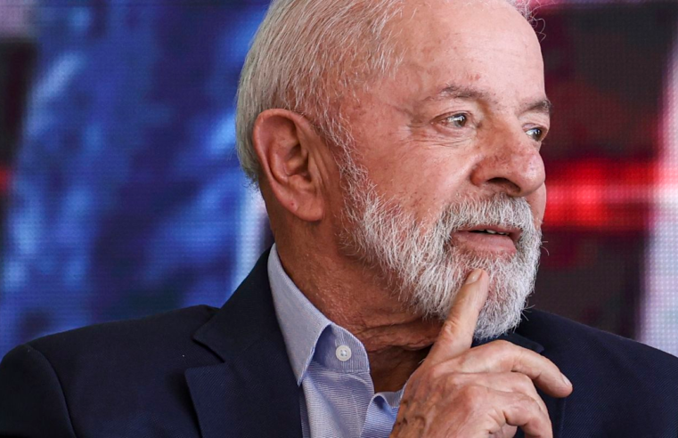 Lula propõe feriado nacional em 2 julho