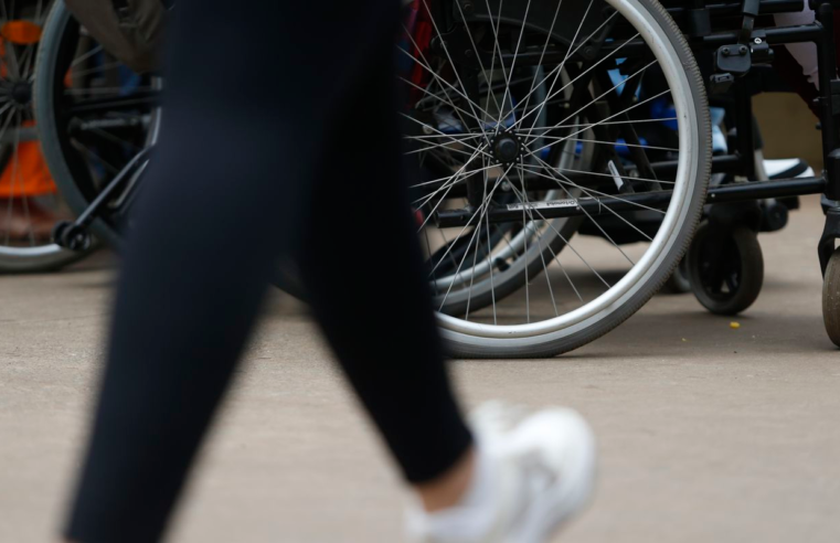 Pessoas com deficiência terão cotas no ensino técnico e superior de SP