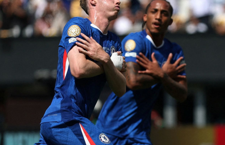 Sob a batuta de Palmer, Chelsea derrota PSG para conquistar o mundo