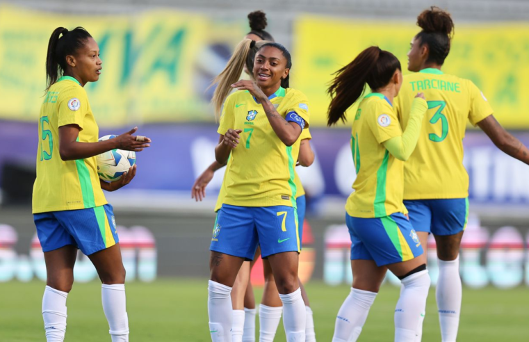 Liderada por Kerolin, seleção goleia Bolívia na Copa América