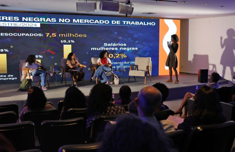 Festival Latinidades debate trabalho digno de mulheres jovens negras